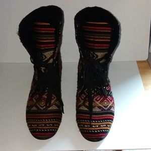 Brazil booties lace up small heel Aztec design never worn size 39 soft fabric